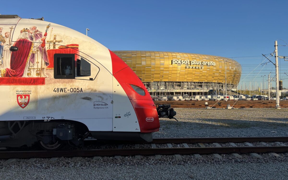 Trako2025 – Pociąg specjalny zabiera branżę z AmberExpo prosto do Poznania.